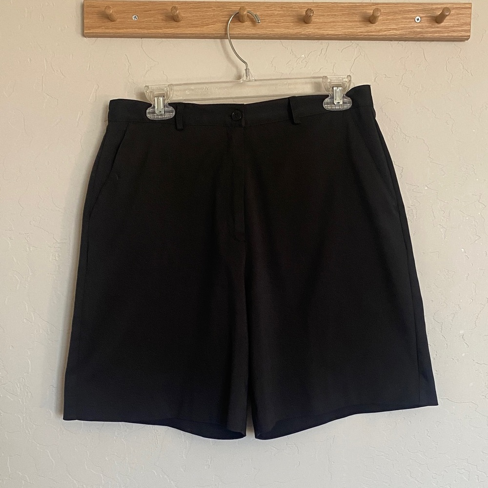 Lily's of Beverly Hills Black Chino Shorts Micromatique Women's Size 10